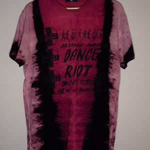 Obey Red and Black Tie Dye Graphic Tee Medium